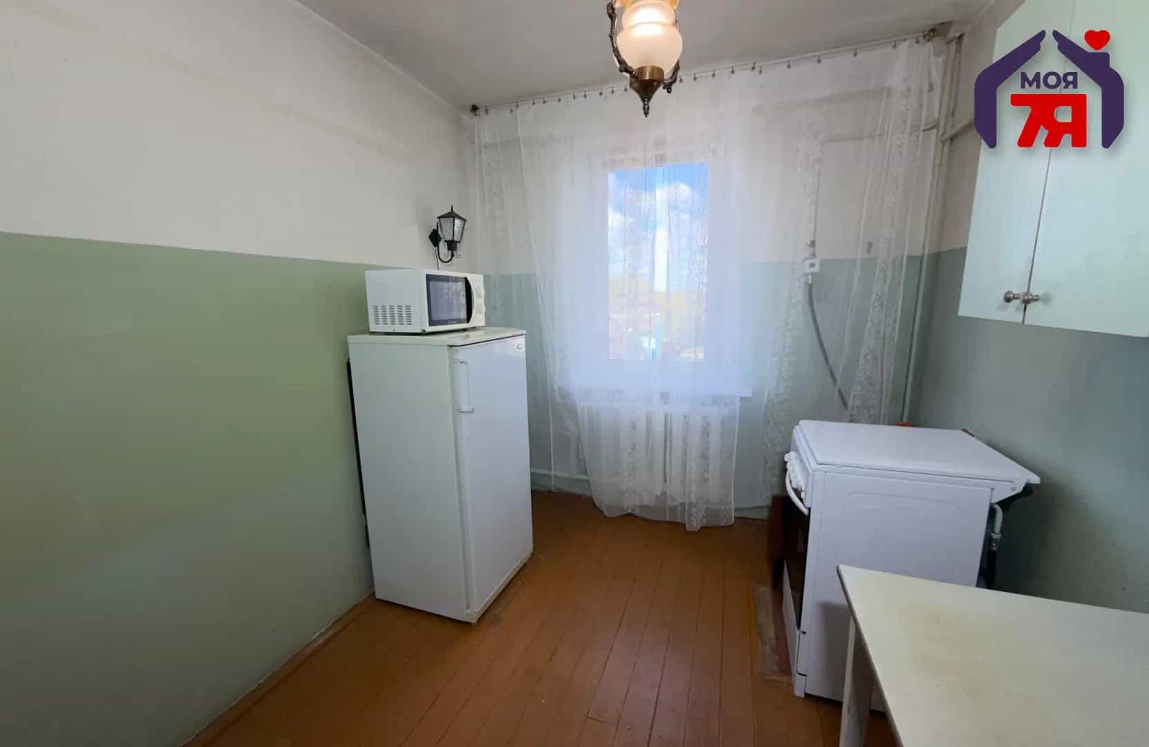 Беларусь, Минская область, Слуцк, Ленинская улица, 10, фото 12