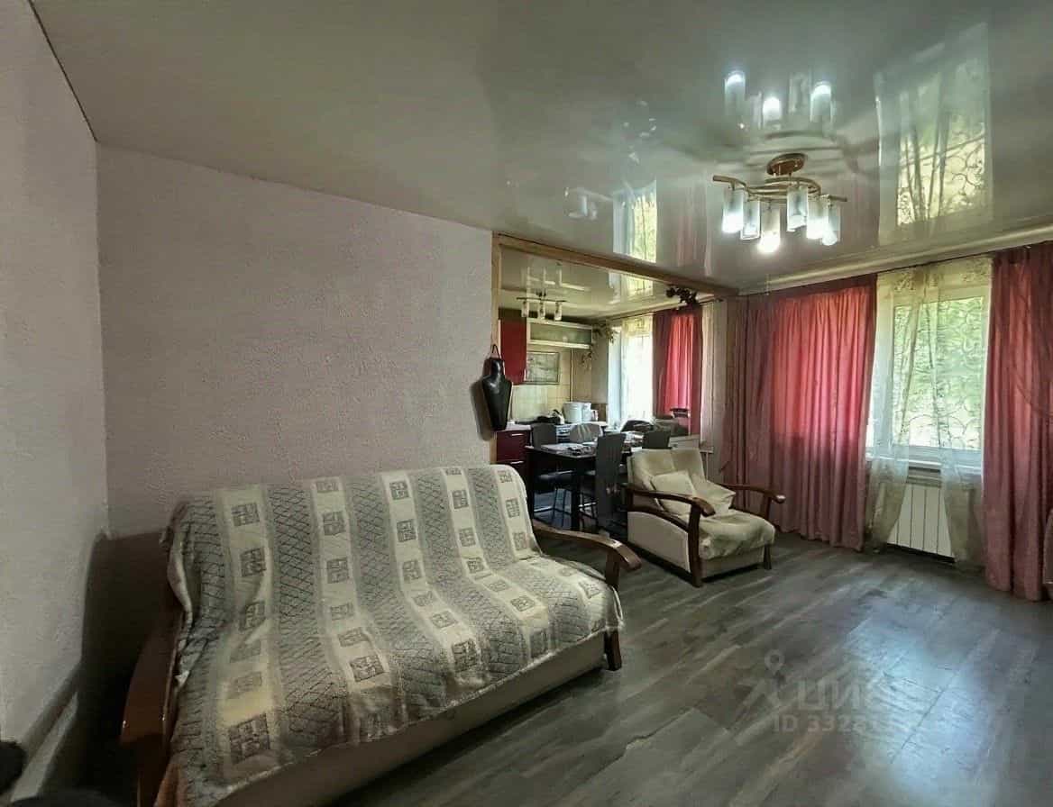 Россия, Волгоград, улица Землячки, 44, фото 2