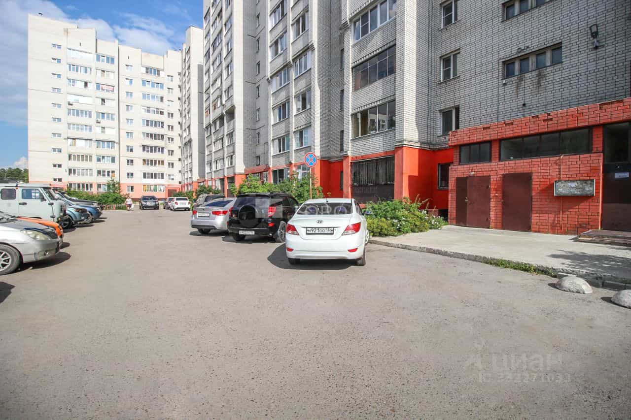 Россия, Алтайский край, Барнаул, улица Кутузова, 16Б, фото 3