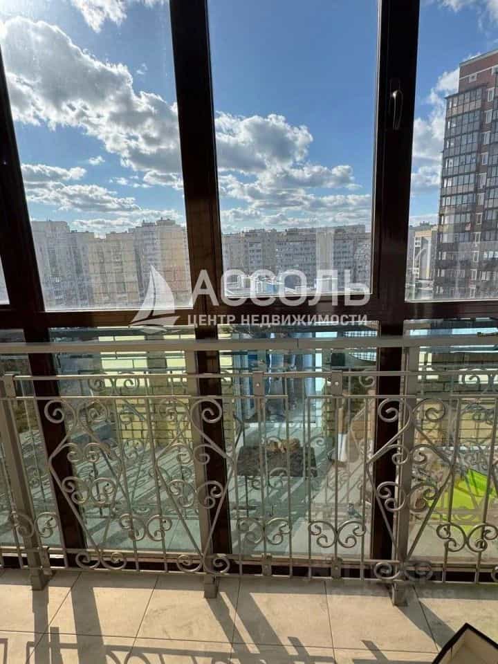 Россия, Омск, улица Б.Г. Шаронова, 19, фото 7