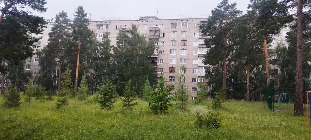 Россия, Иркутская область, Братск, жилой район Энергетик, Приморская улица, 45