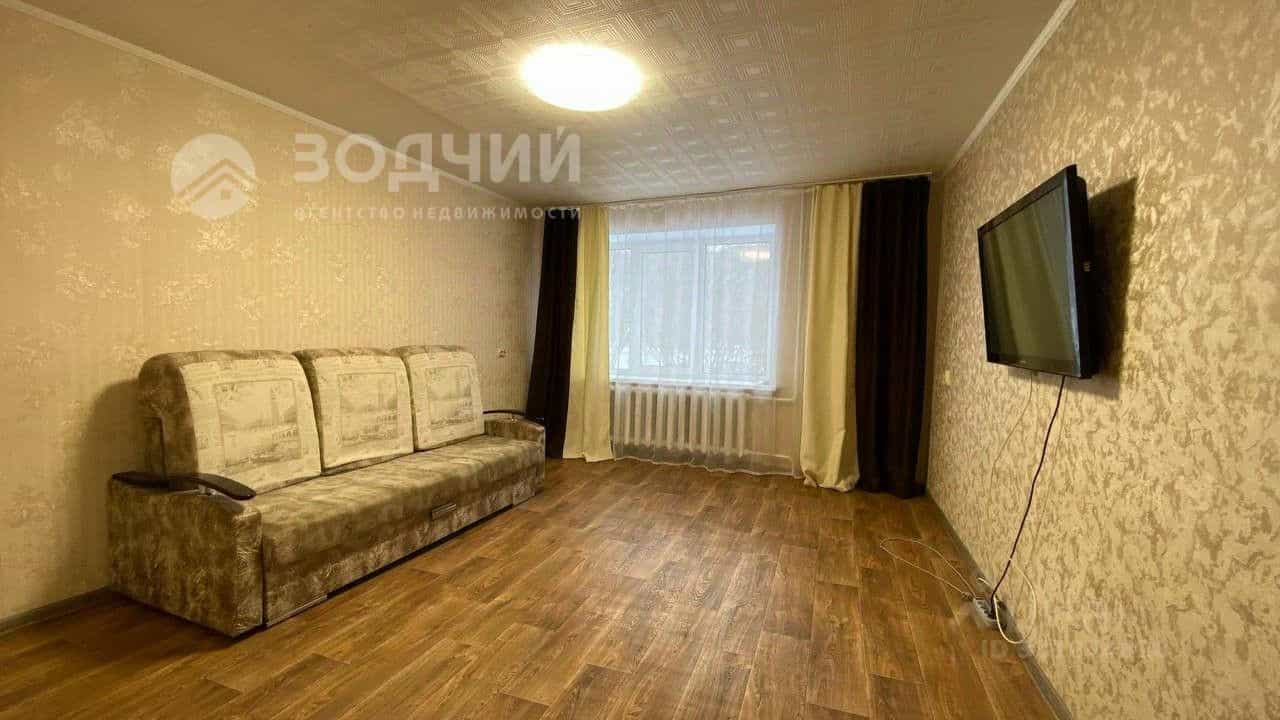 Россия, Чувашская Республика — Чувашия, Новочебоксарск, улица Строителей, 42, фото 12