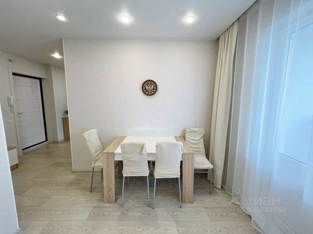 Россия, Самарская область, Тольятти, Ленинградская улица, 68Б, фото 4