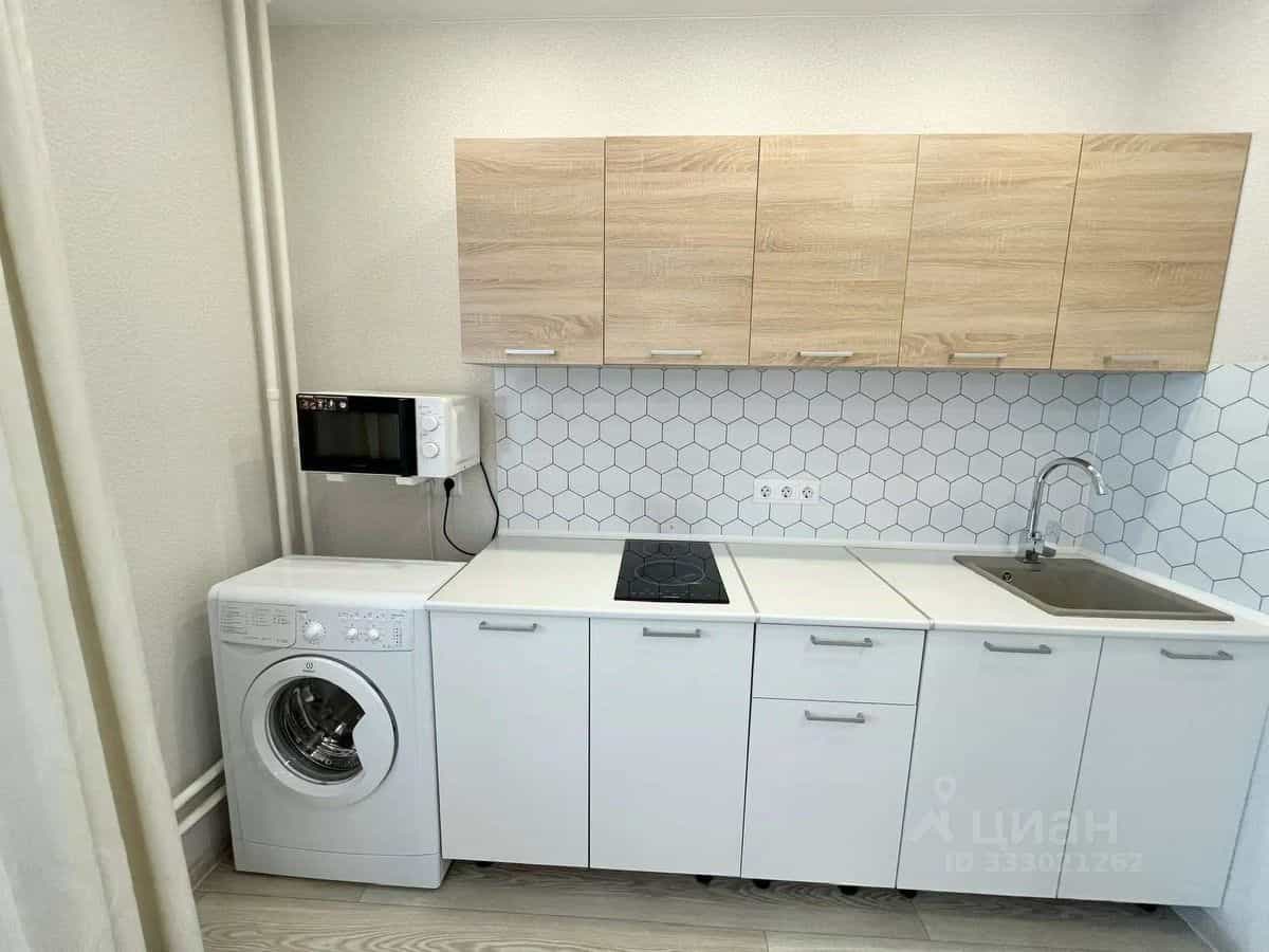 Россия, Самарская область, Тольятти, Ленинградская улица, 68Б, фото 5