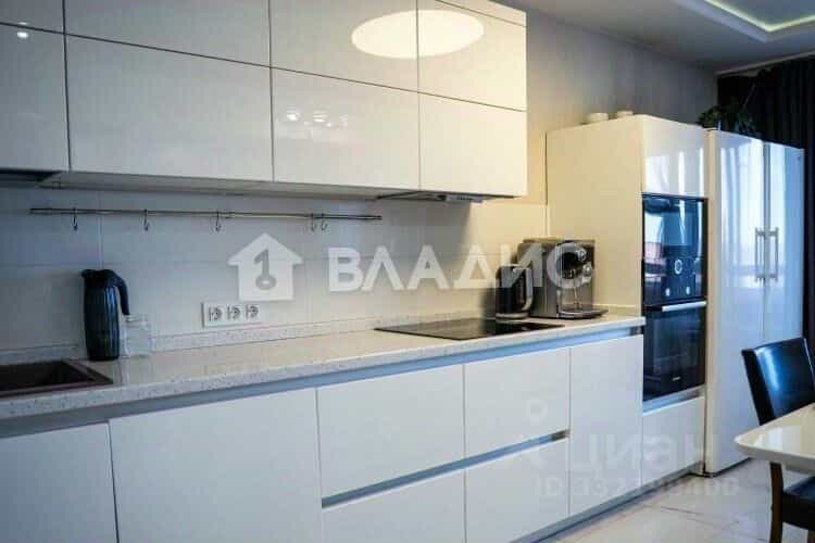 Россия, Иркутск, улица Александра Невского, 15/4, фото 8