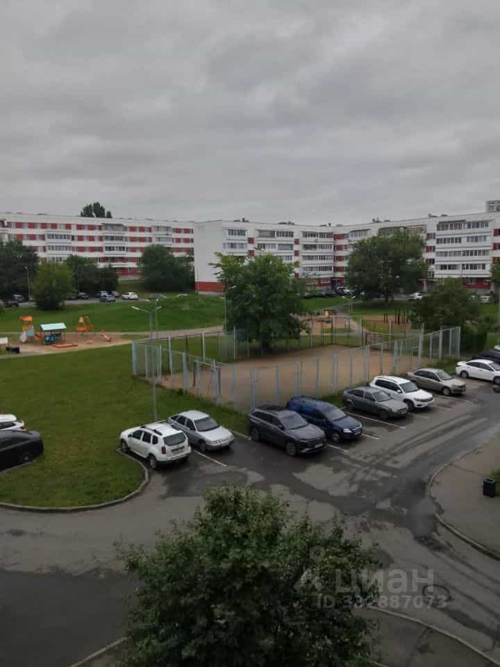 Россия, Республика Татарстан (Татарстан), Набережные Челны, улица Татарстан, 30/116, фото 18
