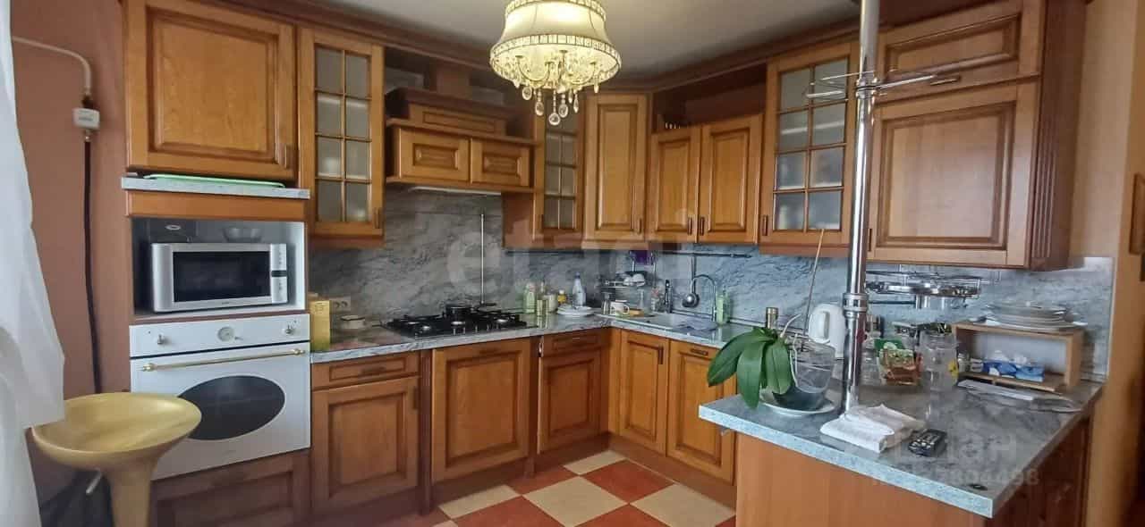 Россия, Республика Татарстан (Татарстан), Набережные Челны, улица Академика Королёва, 17