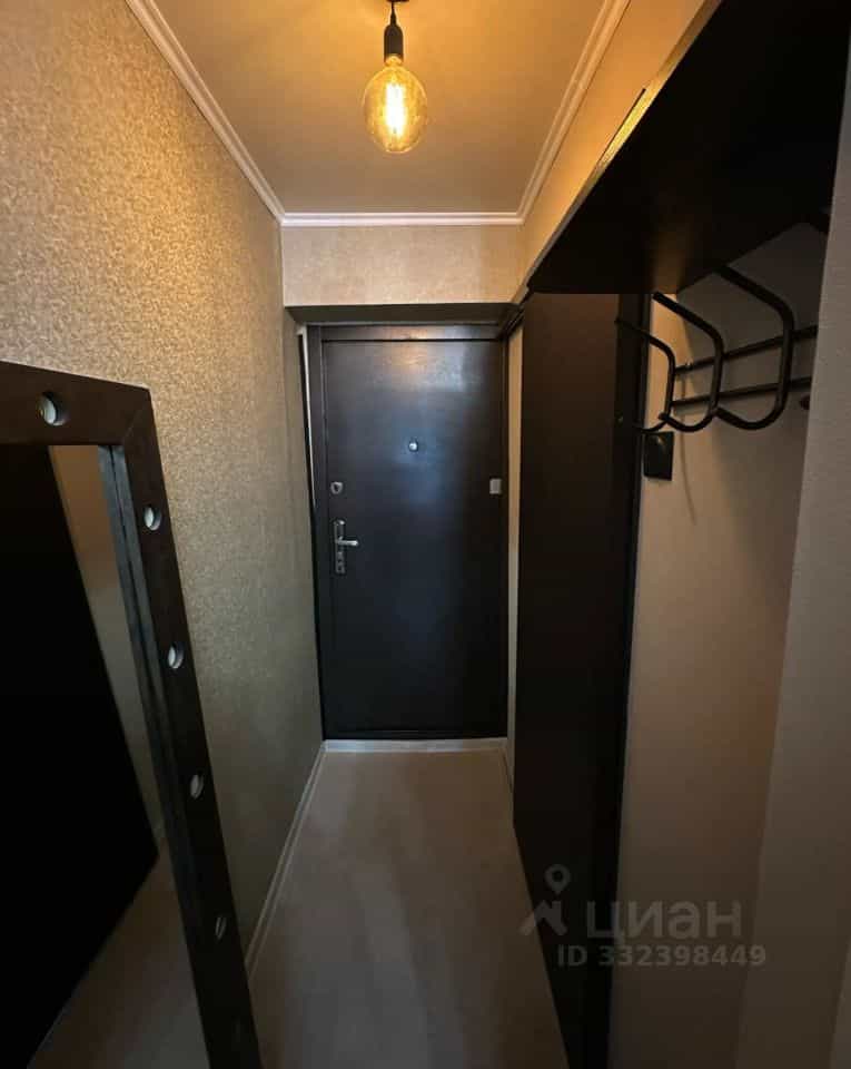 Россия, Красноярск, улица Воронова, 10Б, фото 4