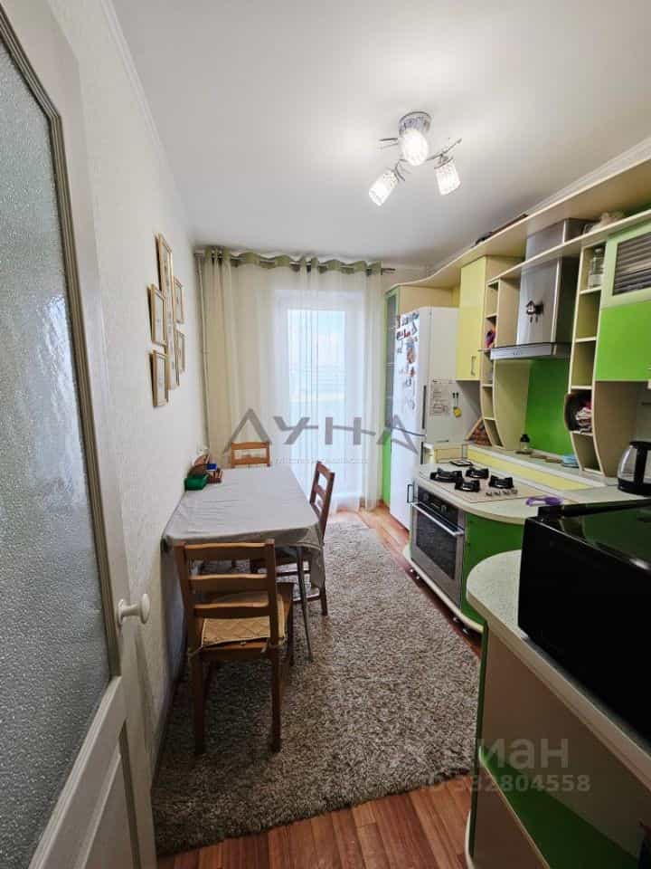 Россия, Республика Татарстан (Татарстан), Набережные Челны, 9-й комплекс, 42, фото 4
