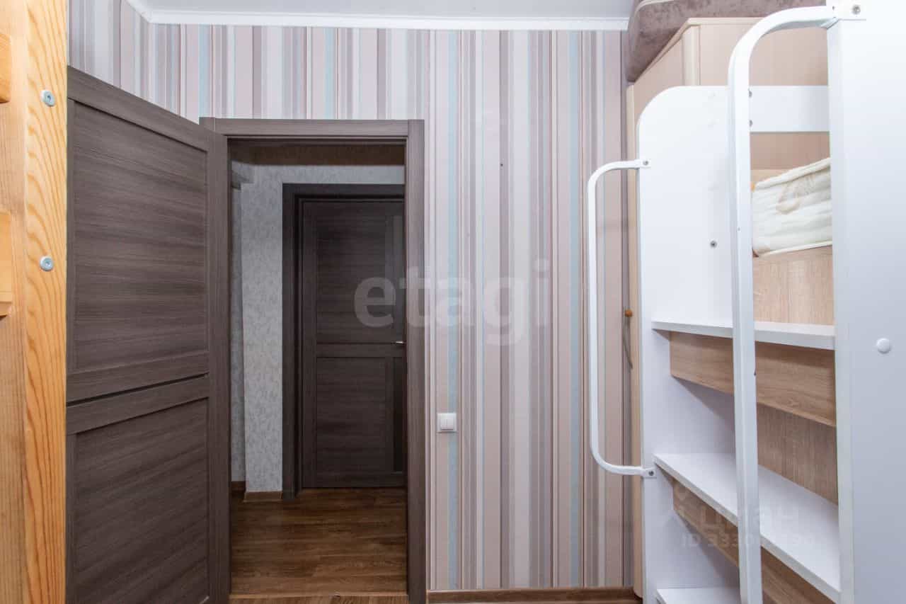 Россия, Тюменская область, Тобольск, 4-й микрорайон, 19, фото 14