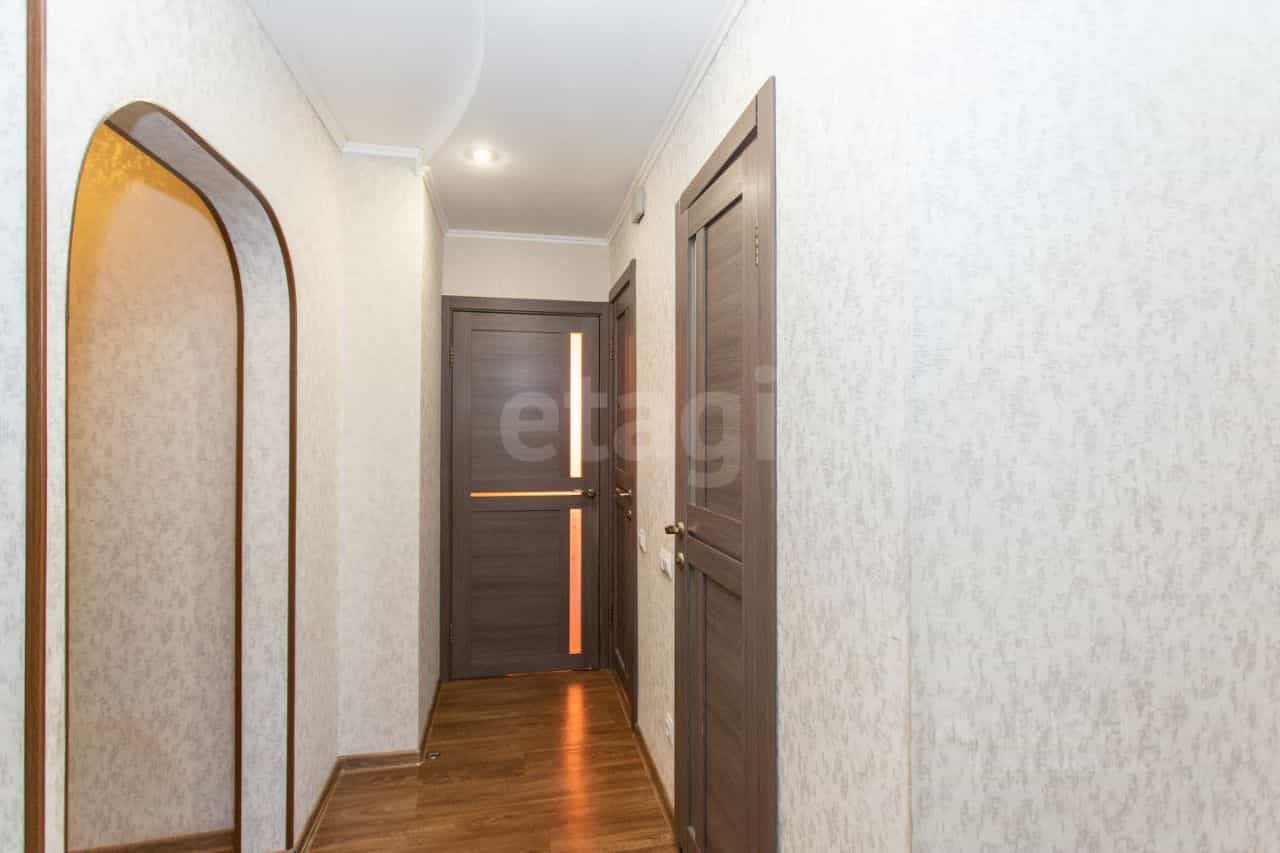 Россия, Тюменская область, Тобольск, 4-й микрорайон, 19, фото 17