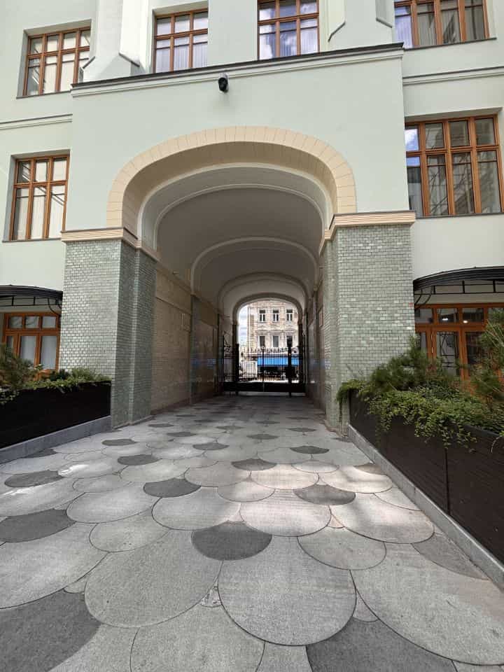 Россия, Москва, улица Большая Дмитровка, 9А, фото 2