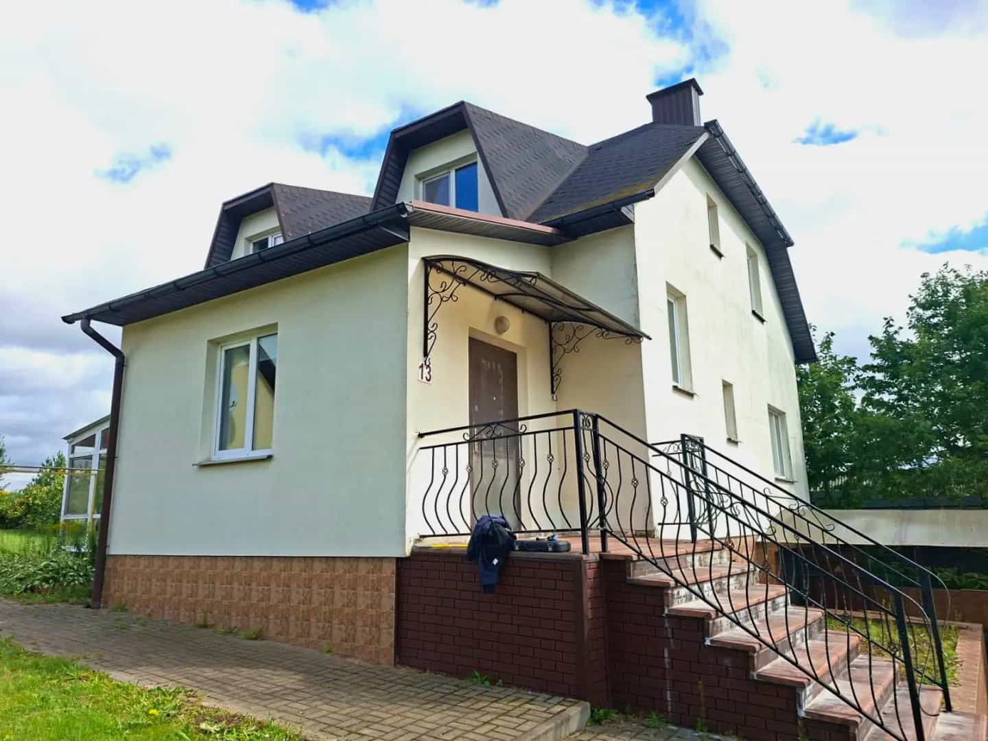 Беларусь, Минская область, Логойский район, Острошицкий сельсовет, деревня Лобунщина, Центральная улица, 13