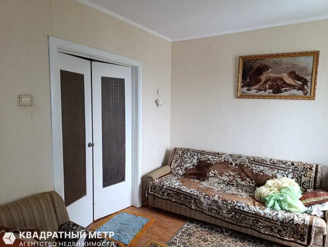 Беларусь, Минская область, Солигорск, проспект Мира, 19, фото 3