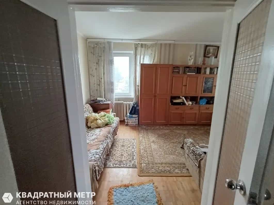 Беларусь, Минская область, Солигорск, проспект Мира, 19, фото 4
