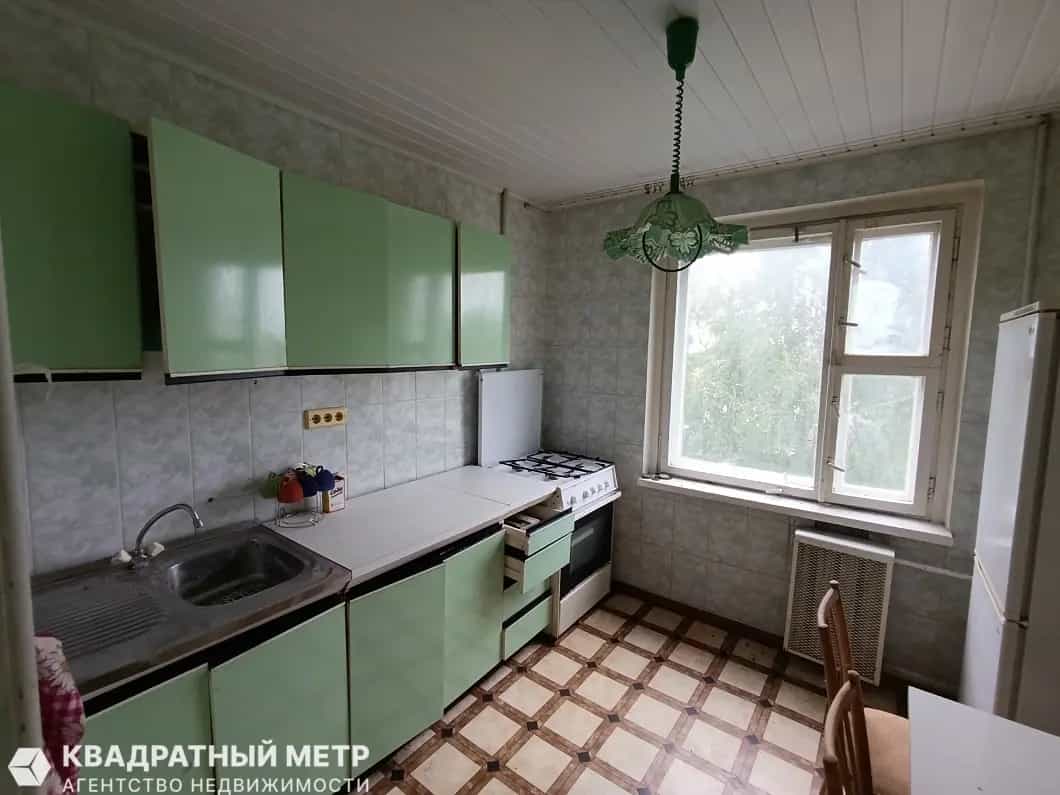 Беларусь, Минская область, Солигорск, проспект Мира, 19, фото 9