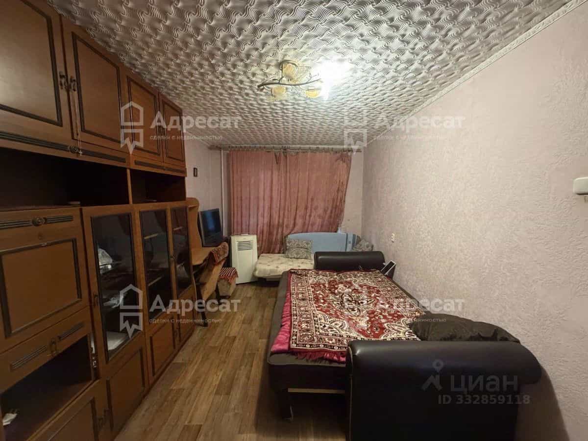 Россия, Волгоград, Триумфальная улица, 14