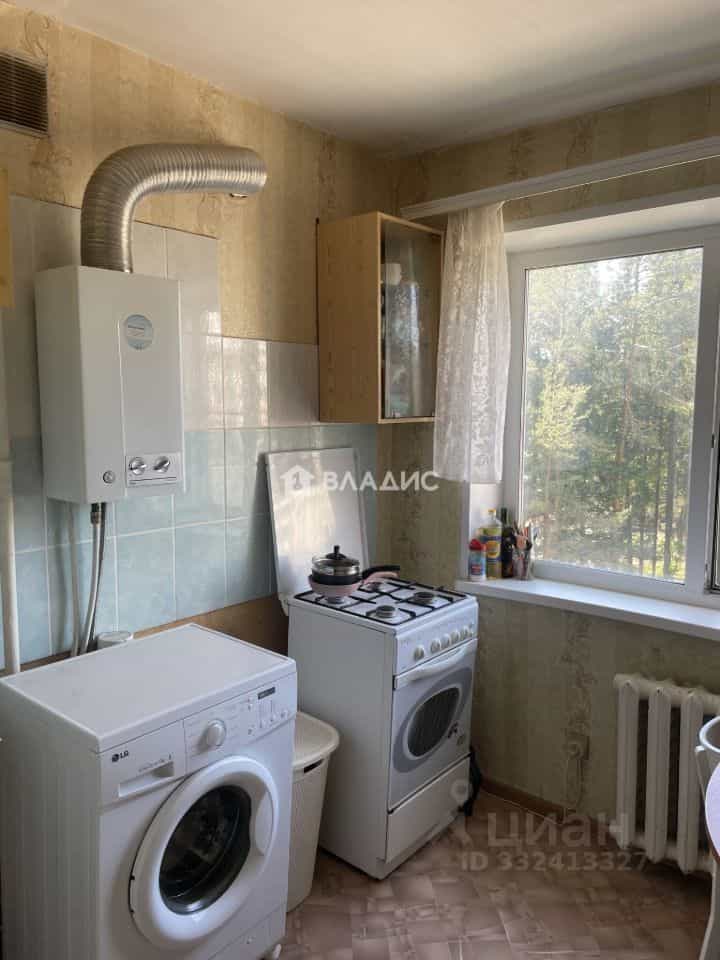 Россия, Республика Коми, Сыктывкар, Коммунистическая улица, 75, фото 5