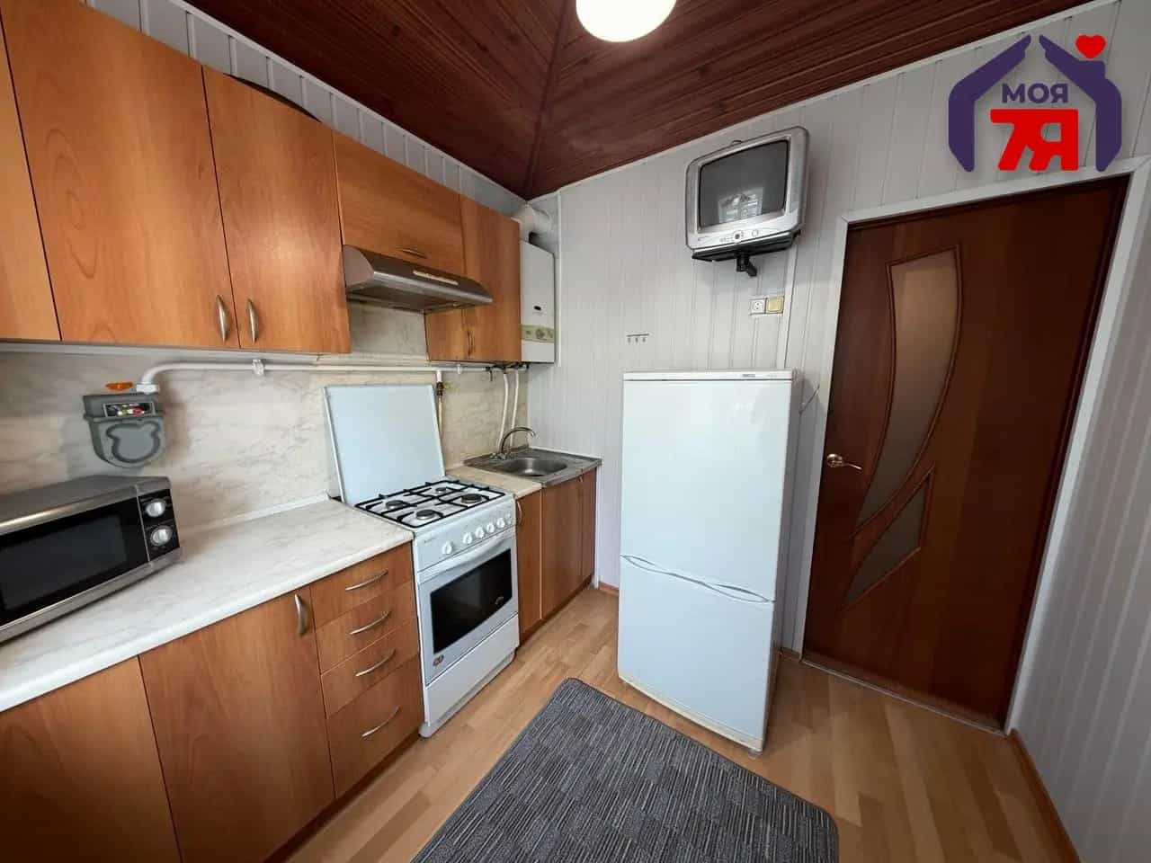 Беларусь, Минская область, Слуцк, улица Гагарина, 24, фото 5