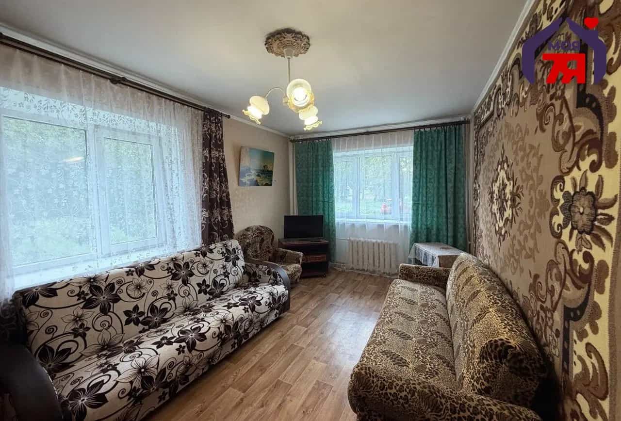 Беларусь, Минская область, Слуцк, улица Гагарина, 24, фото 10