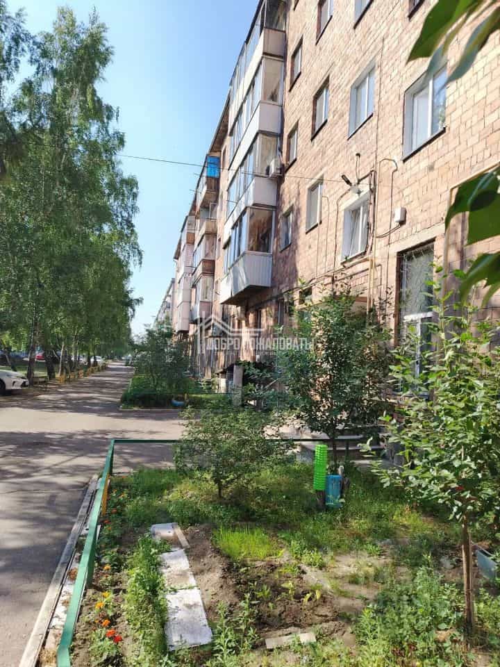 Россия, Республика Хакасия, Абакан, улица Маршала Жукова, 90, фото 13