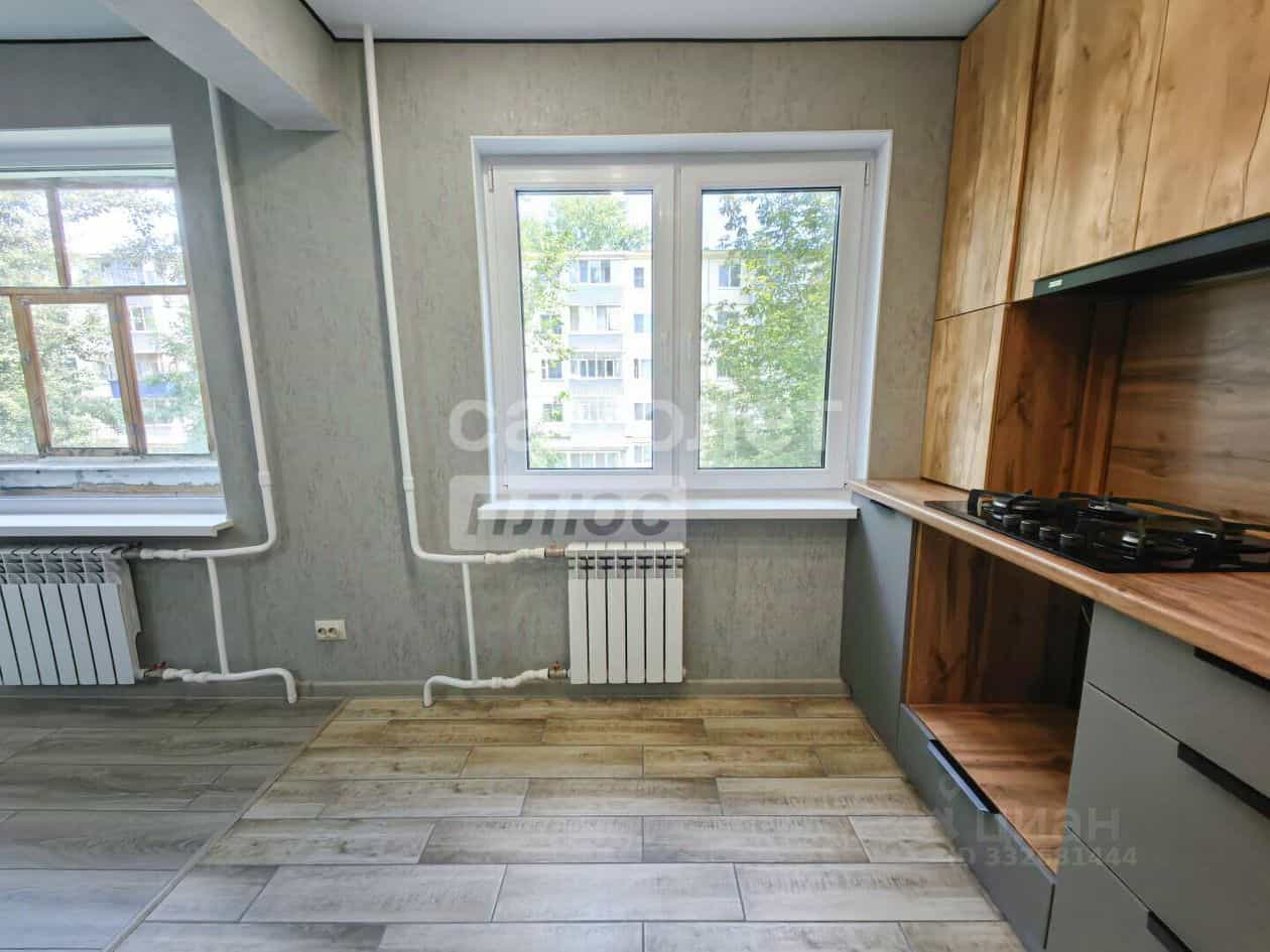 Россия, Ульяновск, улица Варейкиса, 11, фото 6