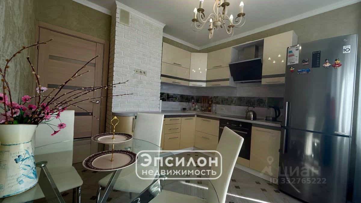 Россия, Курск, проспект Вячеслава Клыкова, 4, фото 3