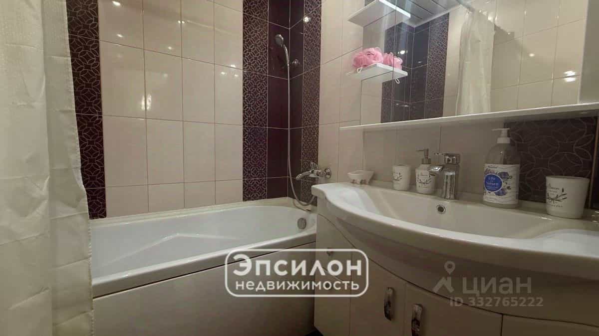 Россия, Курск, проспект Вячеслава Клыкова, 4, фото 9