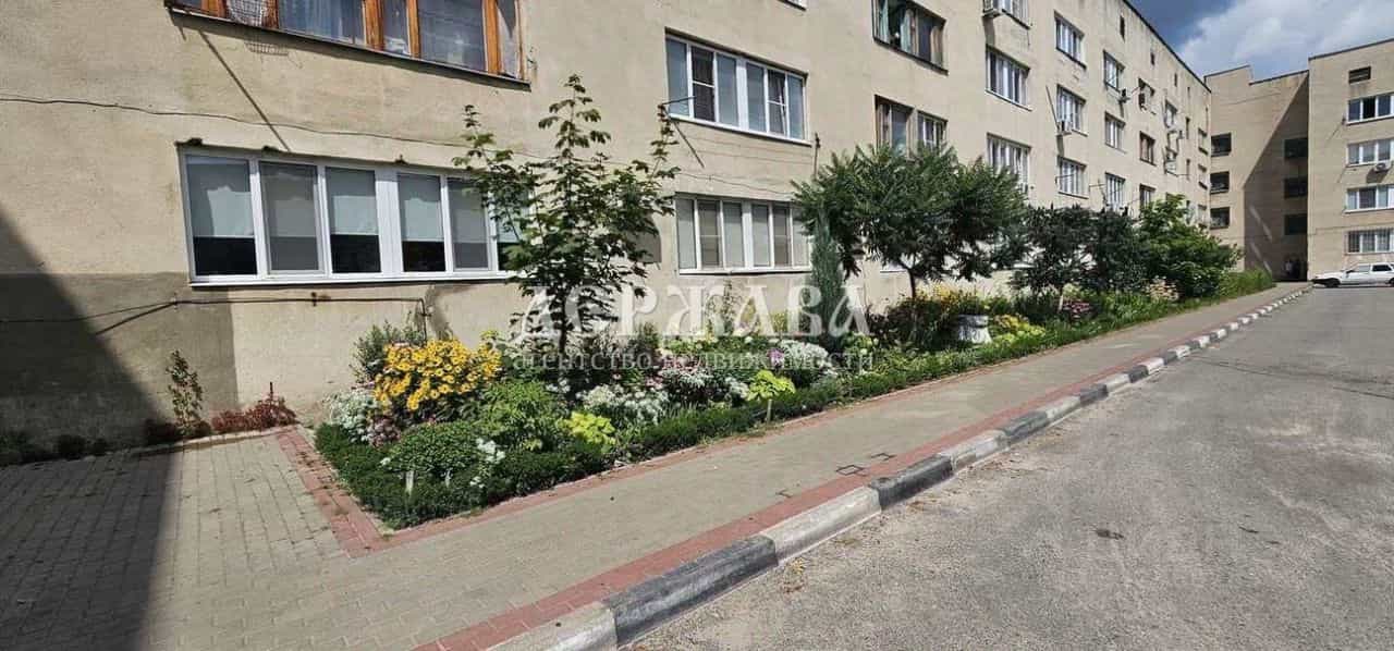Россия, Белгородская область, Старый Оскол, микрорайон Макаренко, 1, фото 15