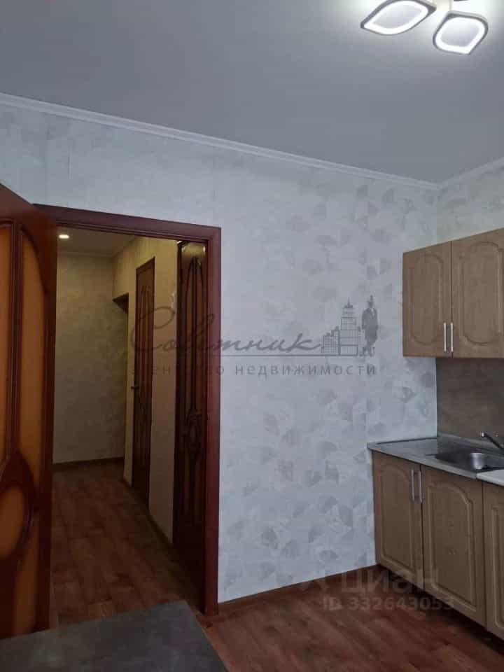 Россия, Белгородская область, Старый Оскол, микрорайон Ольминского, 5, фото 10