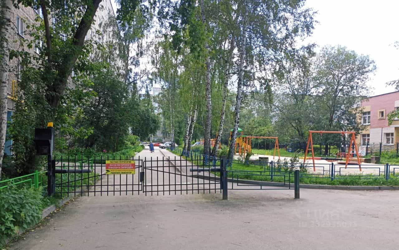 Россия, Свердловская область, Екатеринбург, улица Амундсена, 64, фото 16