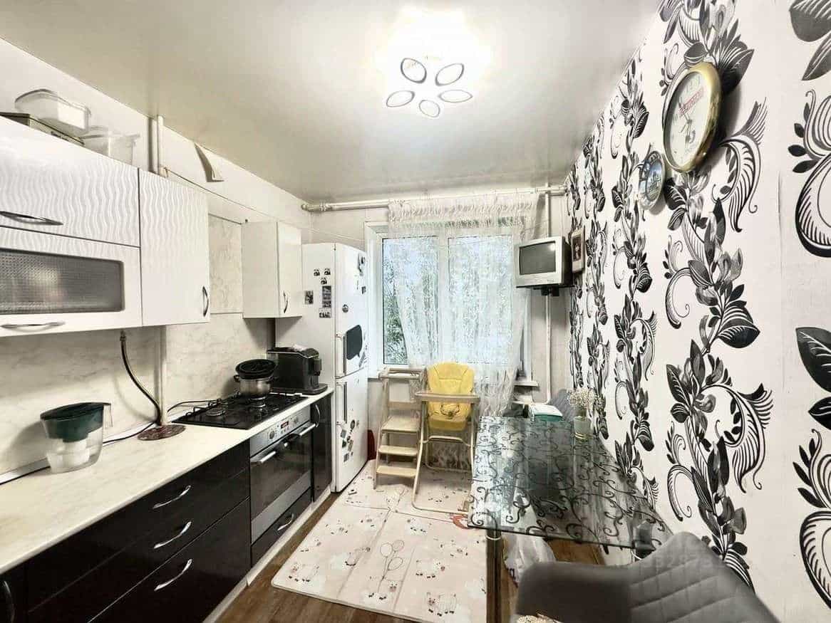 Россия, Волгоградская область, Волжский, улица Мира, 47А, фото 15