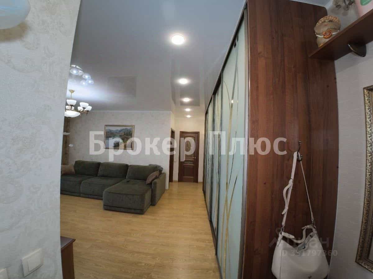 Россия, Республика Хакасия, Абакан, проспект Дружбы Народов, 39А, фото 3