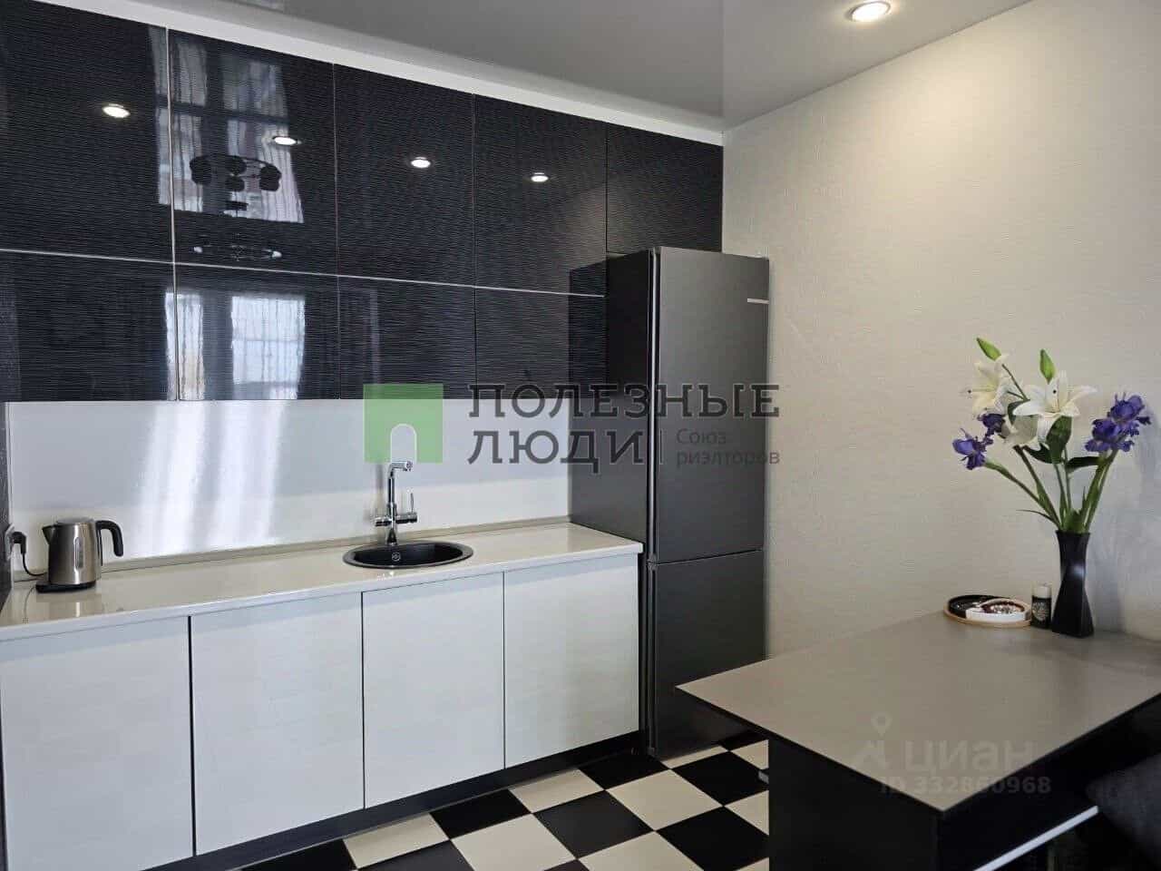 Россия, Иркутская область, Ангарск, 18-й микрорайон, 19, фото 4