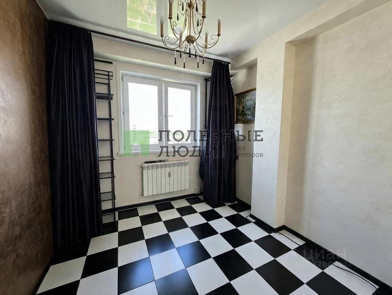 Россия, Иркутская область, Ангарск, 18-й микрорайон, 19, фото 16