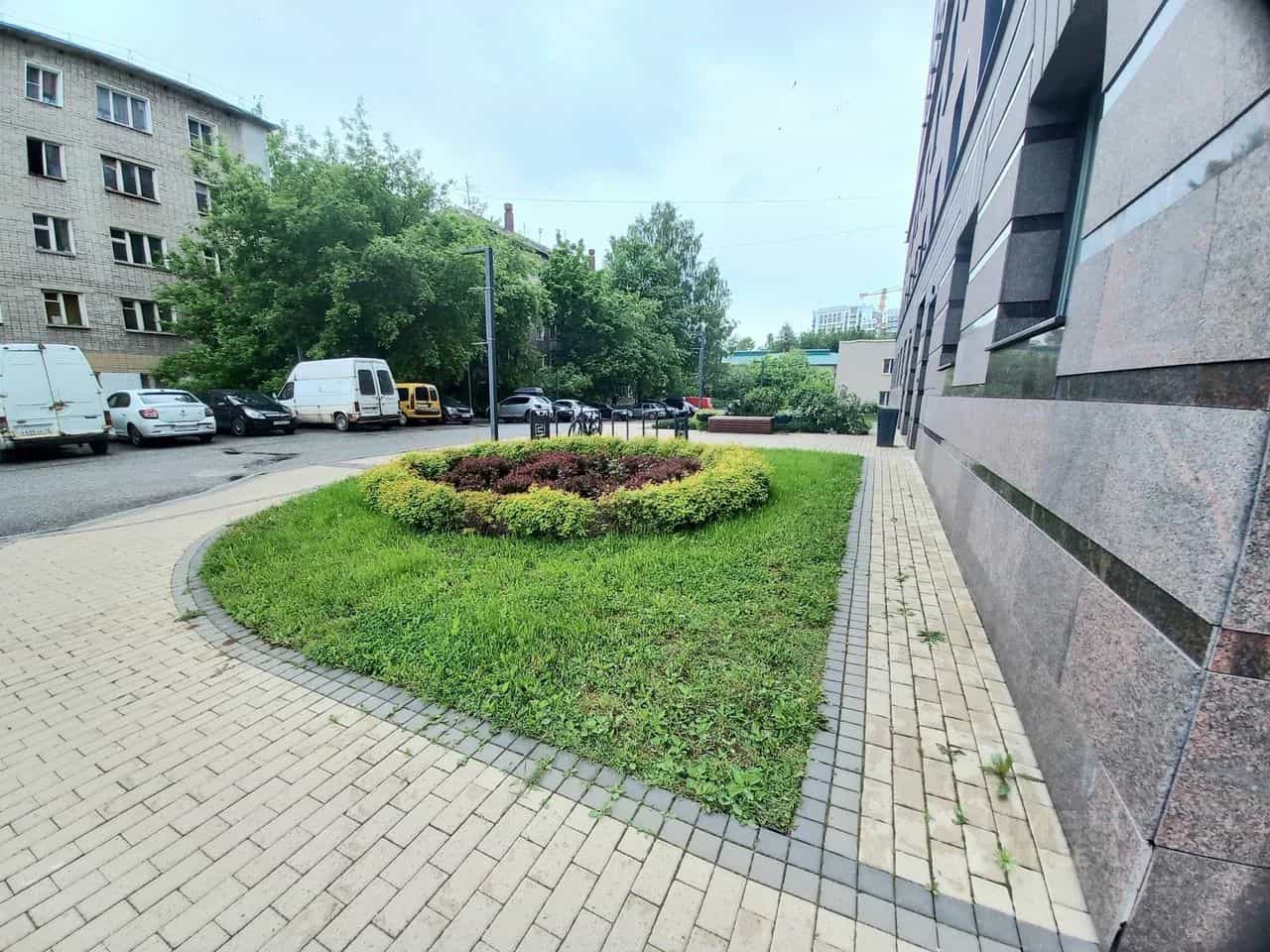 Россия, Киров, микрорайон Мининский, улица Тургенева, 8, фото 4