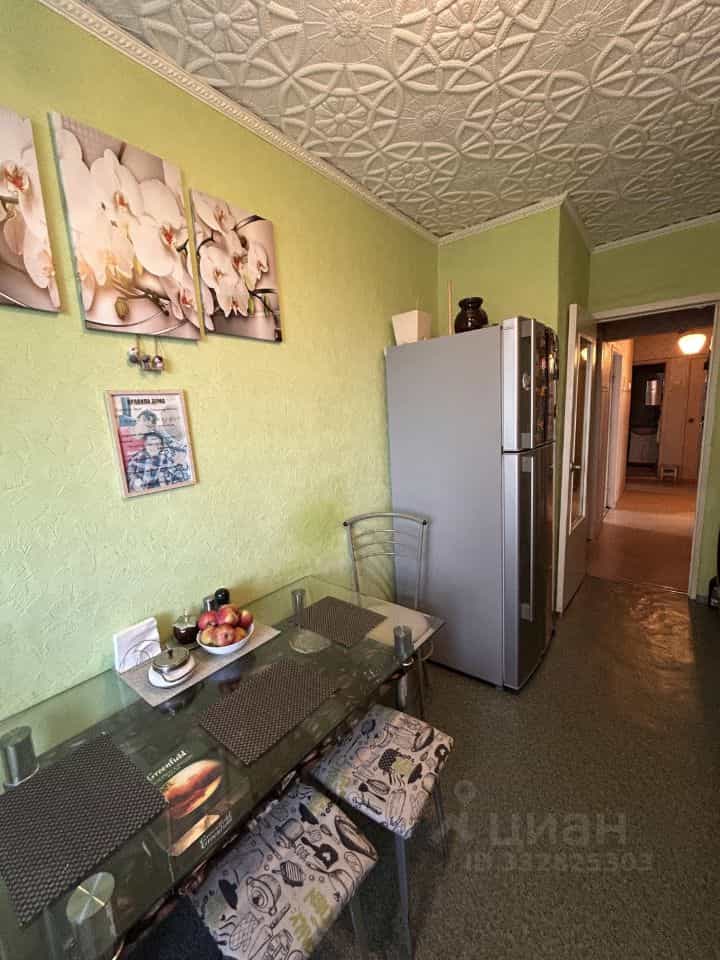 Россия, Волгоградская область, Волжский, улица Энгельса, 38, фото 6