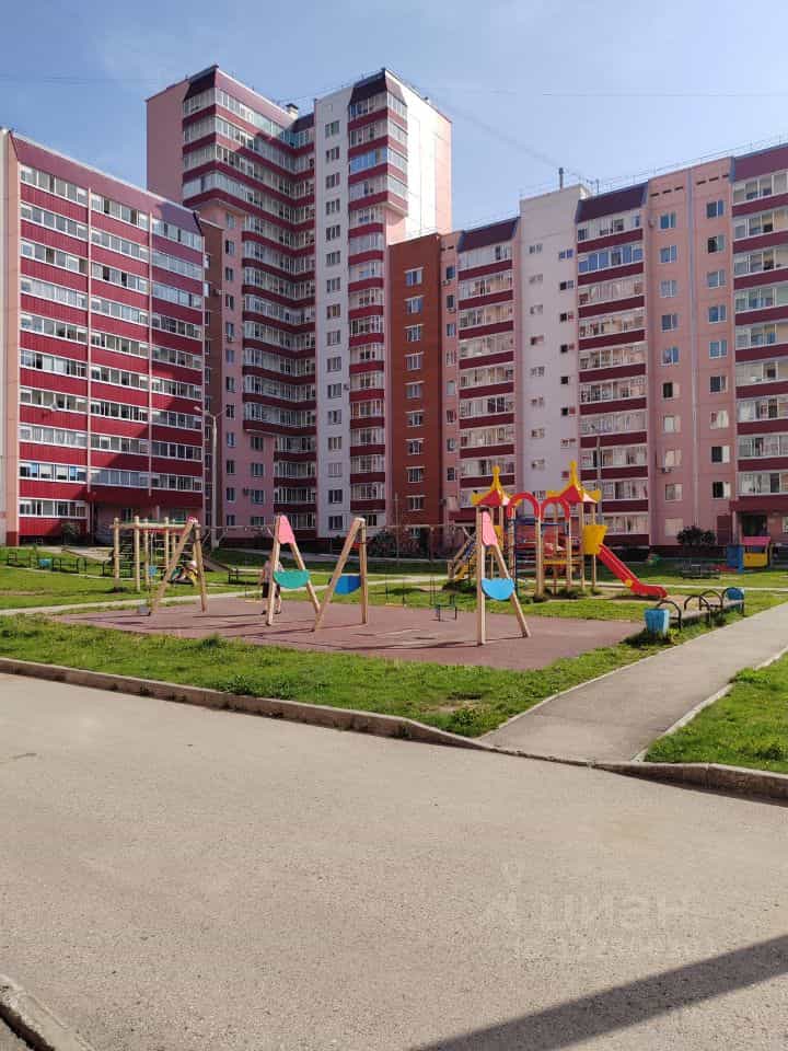 Россия, Пермь, улица Адмирала Ушакова, 21, фото 2