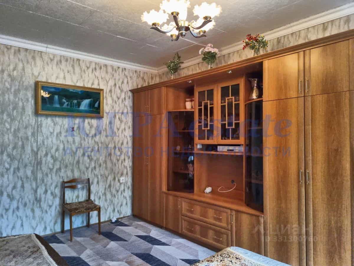 Россия, Ханты-Мансийский автономный округ — Югра, Сургут, улица Крылова, 39/1, фото 2