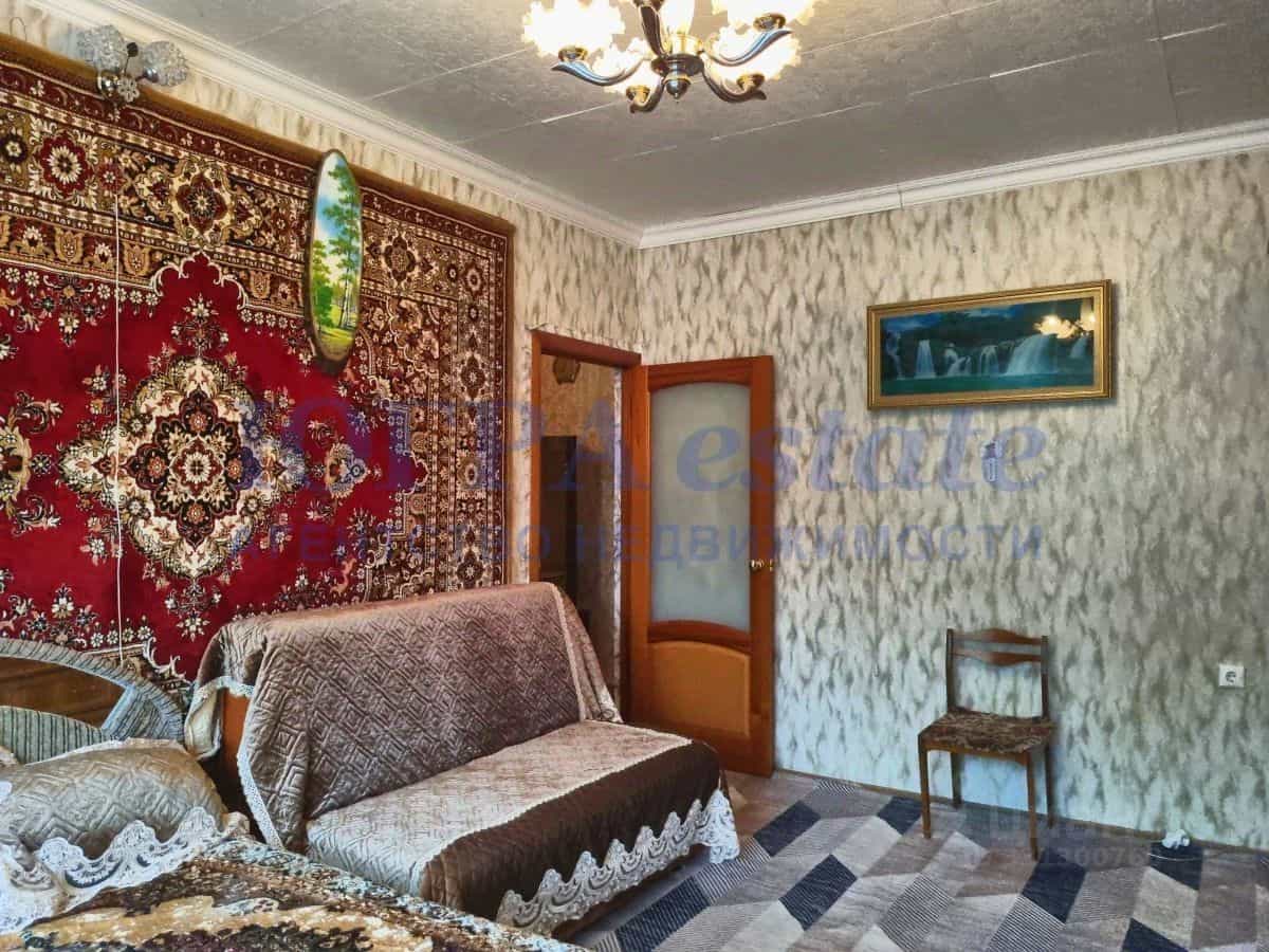 Россия, Ханты-Мансийский автономный округ — Югра, Сургут, улица Крылова, 39/1, фото 3