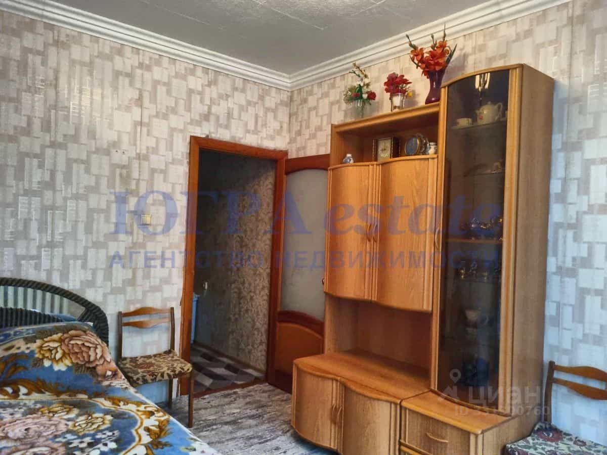 Россия, Ханты-Мансийский автономный округ — Югра, Сургут, улица Крылова, 39/1, фото 5