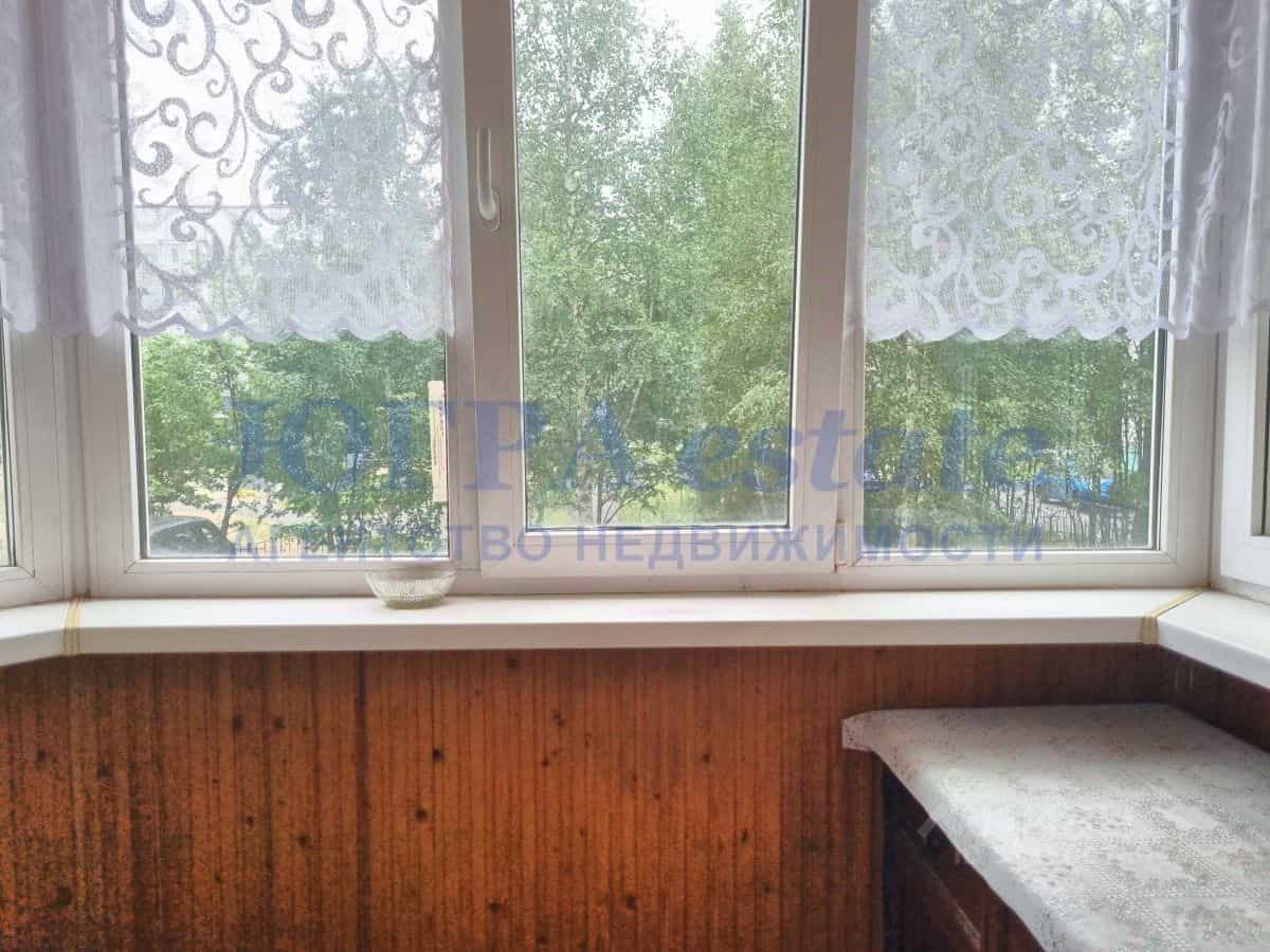 Россия, Ханты-Мансийский автономный округ — Югра, Сургут, улица Крылова, 39/1, фото 17