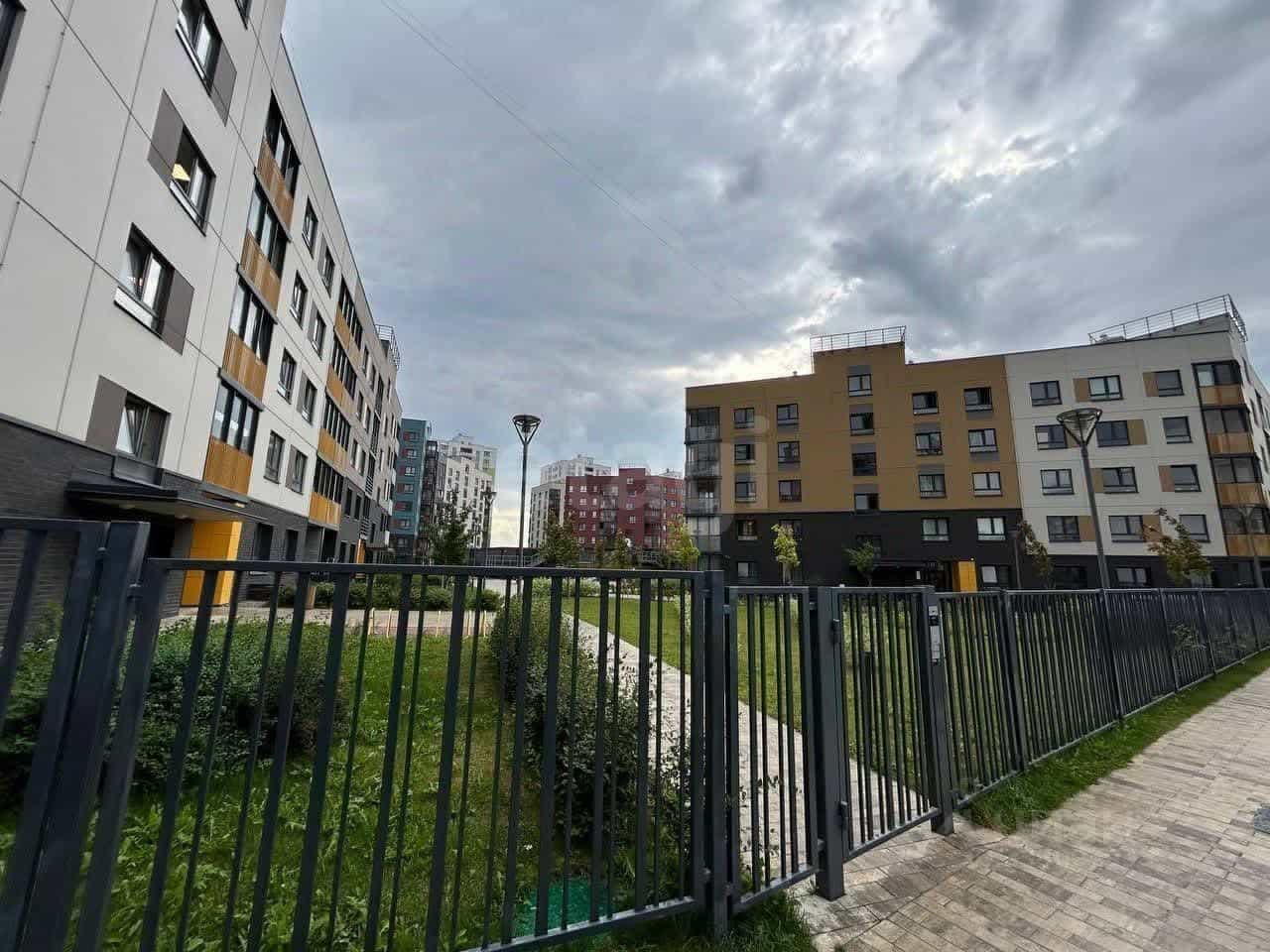 Россия, Ленинградская область, Всеволожский район, Заневское городское поселение, городской посёлок Янино-1, Оранжевая улица, 8к5, фото 11
