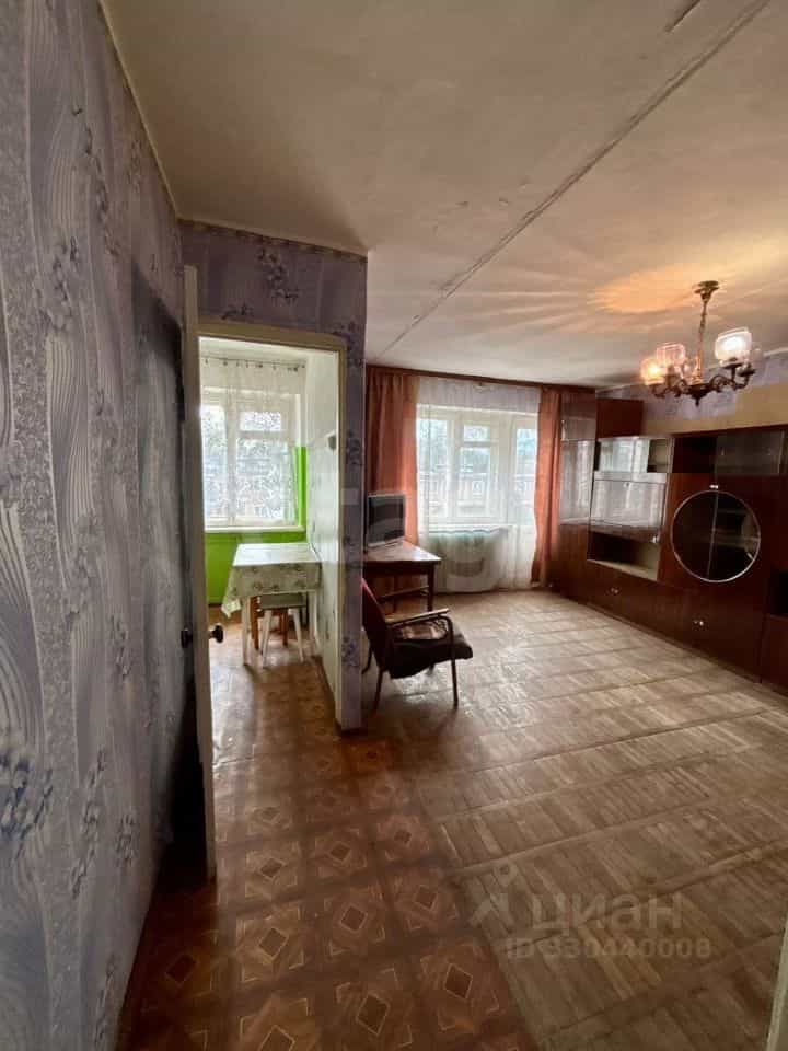 Россия, Псковская область, Остров, улица 1 Мая, 5, фото 12
