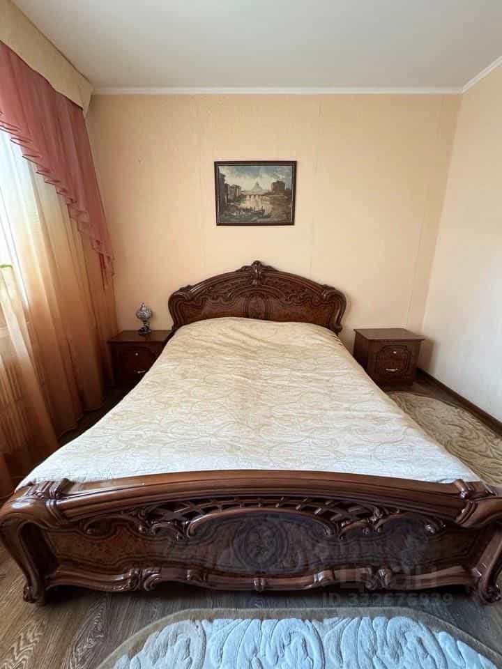 Россия, Белгородская область, Старый Оскол, микрорайон Королёва, 3А, фото 7