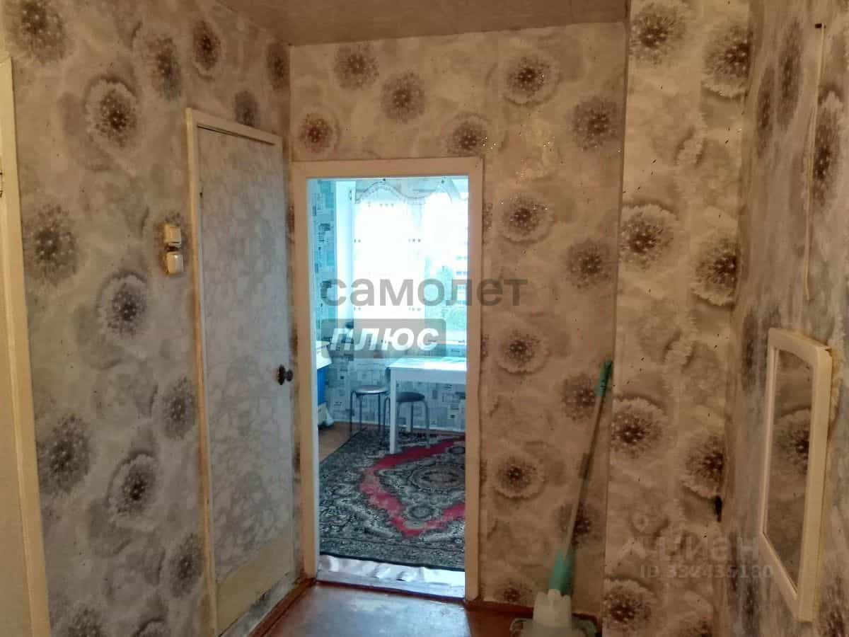 Россия, Белгородская область, Старый Оскол, микрорайон Макаренко, 35, фото 3