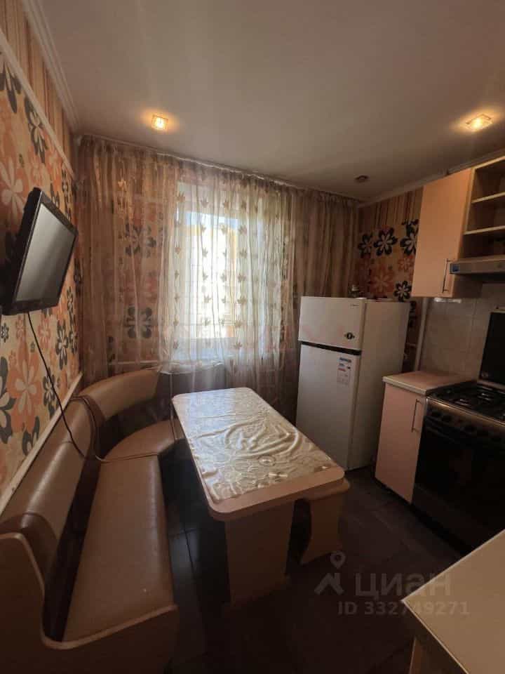 Россия, Белгородская область, Старый Оскол, микрорайон Южный, 10, фото 4