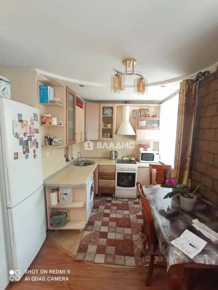 Россия, Республика Бурятия, Улан-Удэ, улица Добролюбова, 3, фото 3