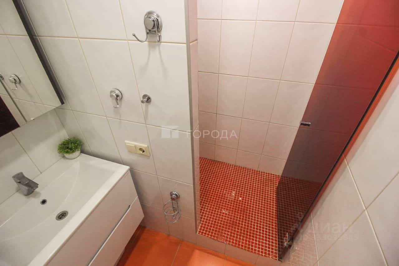 Россия, Алтайский край, Барнаул, улица Антона Петрова, 223, фото 25