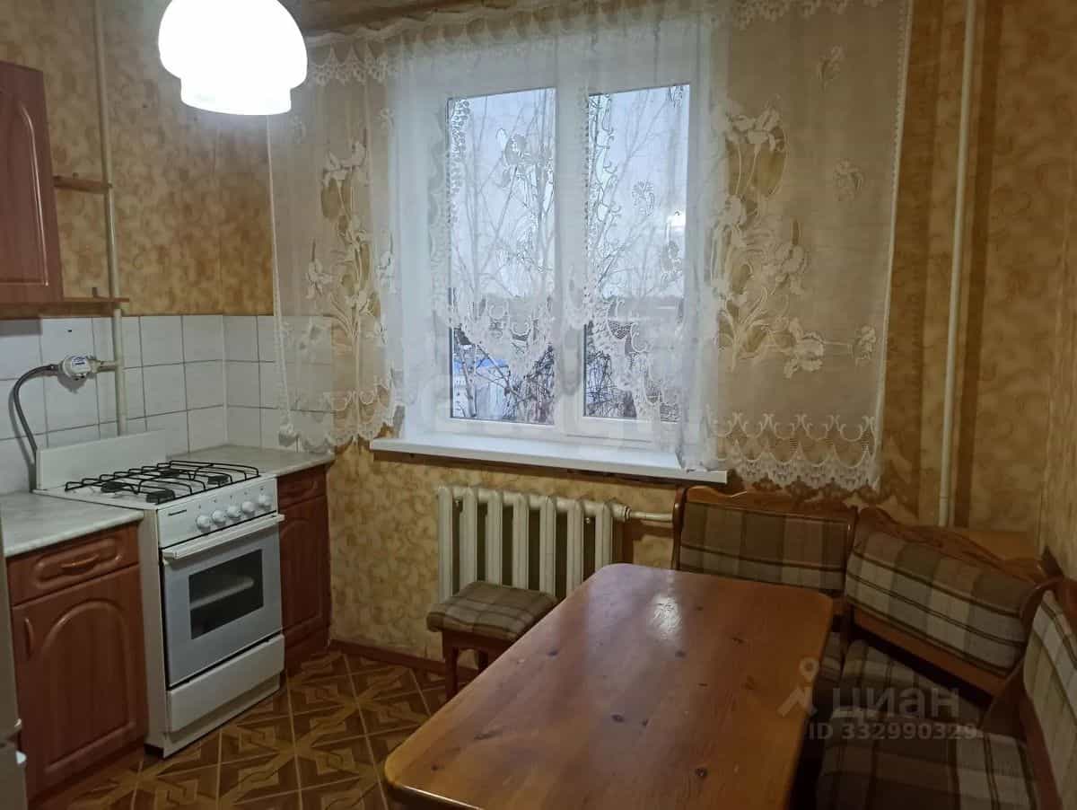 Россия, Белгородская область, Шебекино, улица Ленина, 93, фото 4